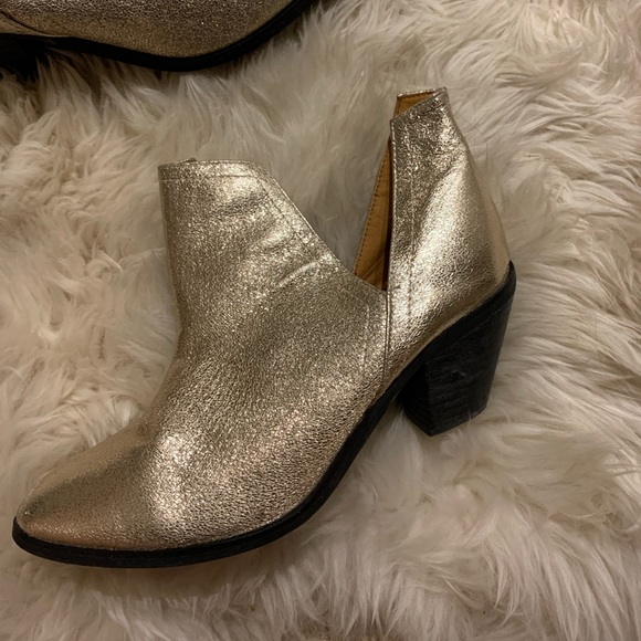 gold sparkly ankle boots - Picture 2 of 3
